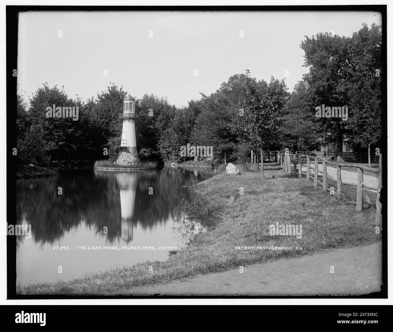 Light House, Palmer Park, Detroit, The, Date based on Detroit, Catalogue J (1901)., Detroit Publishing Co. N. 07393., Gift; State Historical Society of Colorado; 1949, fari. , Fronti d'acqua. , Parchi. , Stati Uniti, Michigan, Detroit. Foto Stock