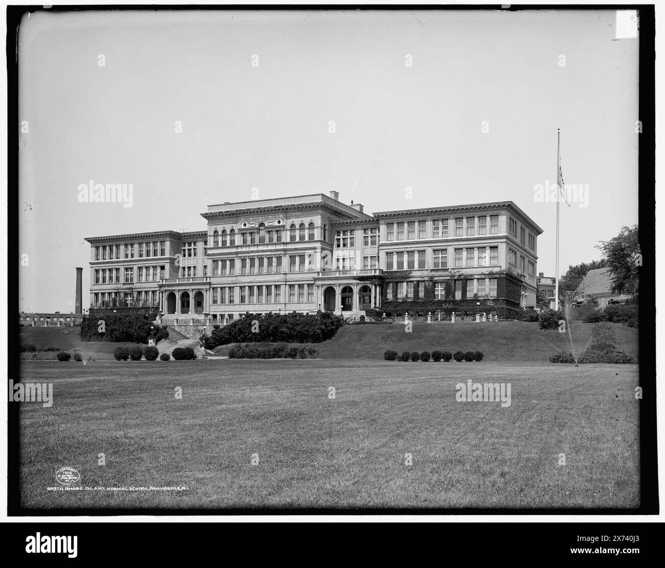 Rhode Island Normal School, Providence, R.I., '3224' su negative., Detroit Publishing Co. N. 019711., Gift; State Historical Society of Colorado; 1949, college per insegnanti. , Strutture educative. , Stati Uniti, Rhode Island, Providence. Foto Stock