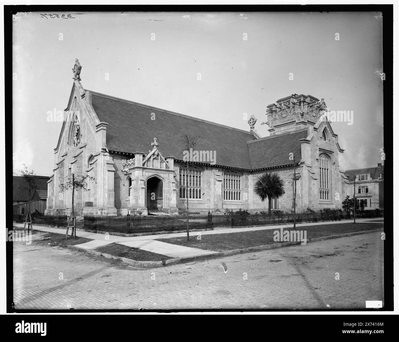 St. John's Episcopal Church, Jacksonville, Florida, Title from jacket., '525' su negative., Detroit Publishing Co. n. 033857., Gift; State Historical Society of Colorado; 1949, chiese anglicane. , Stati Uniti, Florida, Jacksonville. Foto Stock