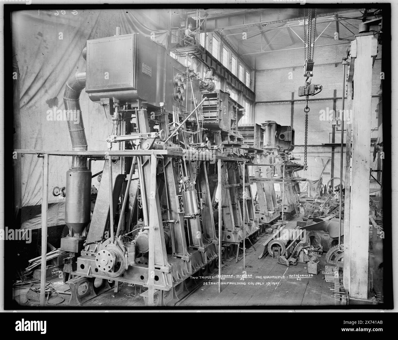 Marine Engines made by Detroit Shipbuilding Co., due triple e un quadruple, Title from Detroit, Catalogo J Supplement (1901-1906)., 'G 86' e 'due triple: 18 x 29 x 48/40: 18 x 29 x 48/36; un quadruple: 19 x 29 1/2 x 40 x 58/42; Detroit Shipbuilding Co., 13 luglio 1901' su negative., Detroit Publishing Co. n. 013652., Gift; State Historical Society of Colorado; 1949, Engines. , Industria nautica e navale. , Stati Uniti, Michigan, Detroit. Foto Stock