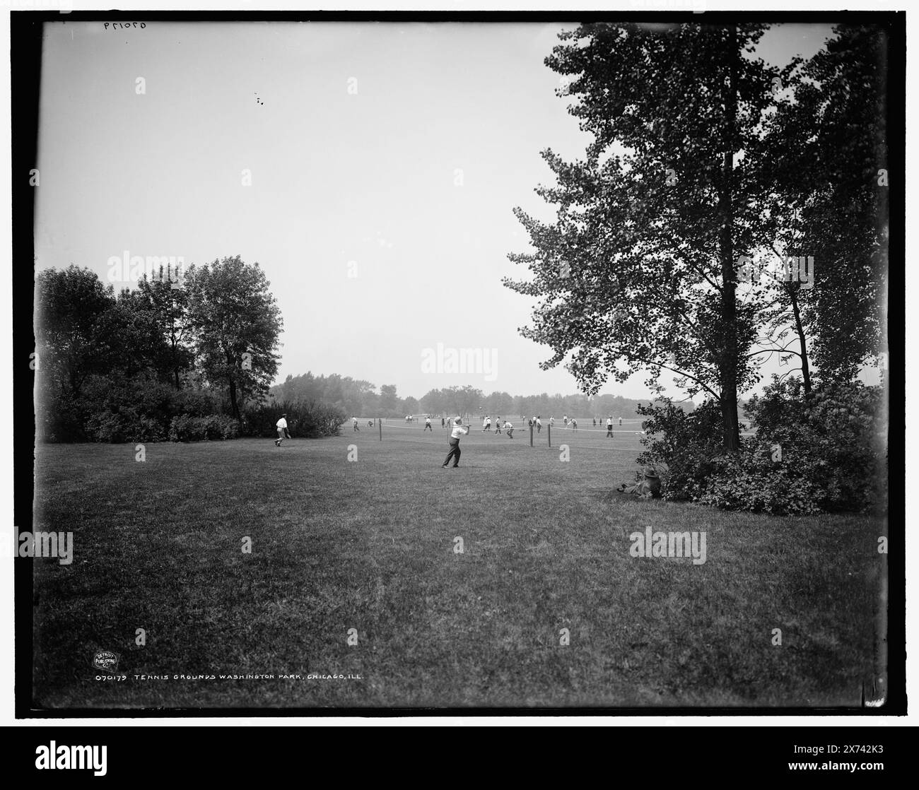 Tennis Grounds, Washington Park, Chicago, Ill., possibilmente di Hans Behm., Detroit Publishing Co. No 070179., Gift; State Historical Society of Colorado; 1949, Parks. , Tennis. , Stati Uniti, Illinois, Chicago. Foto Stock