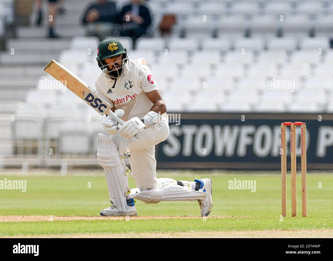 Nottingham, regno unito, Trent Bridge Cricket Ground. 17 maggio 2024. Vitality County Championship Division 1. Nottinghamshire V Hampshire nella foto: Battuta Hameed (Nottinghamshire). Crediti: Mark Dunn/Alamy Live News Foto Stock