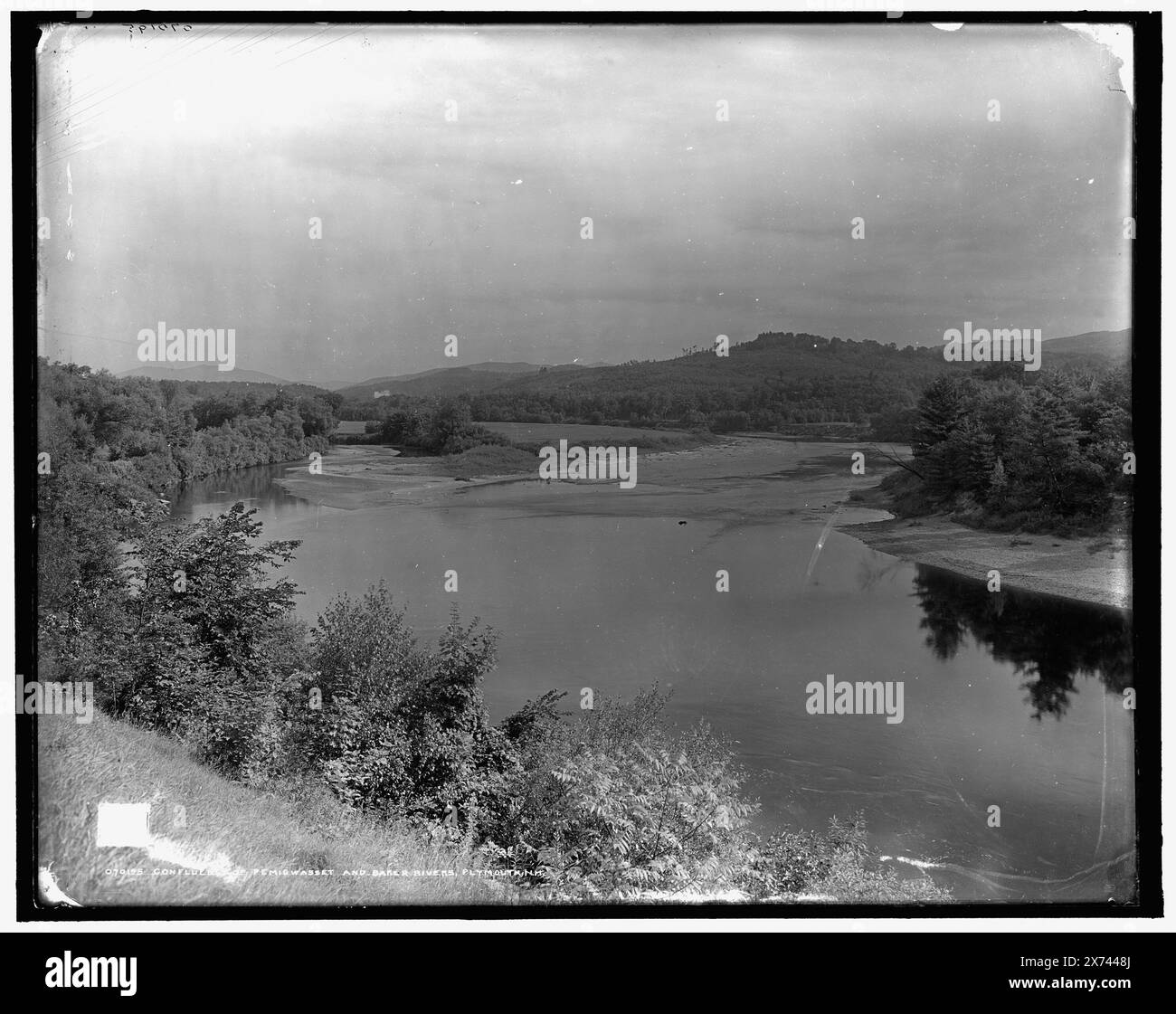Confluenza dei fiumi Pemigwasset sic e Baker, Plymouth, N.H., Detroit Publishing Co. N. 070195., Gift; State Historical Society of Colorado; 1949, Rivers. , Stati Uniti, New Hampshire, Plymouth. , Stati Uniti, New Hampshire, Pemigewasset River. , Stati Uniti, New Hampshire, Baker River. Foto Stock