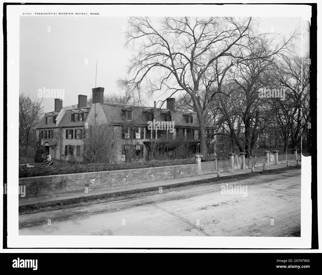 Presidential Mansion, Quincy, Mass., '1890' su negative., Detroit Publishing Co. No 017011., Gift; State Historical Society of Colorado; 1949, National Parks & Reserve. , Abitazioni. , Stati Uniti, Massachusetts, Quincy Adams National Historic Site. Foto Stock