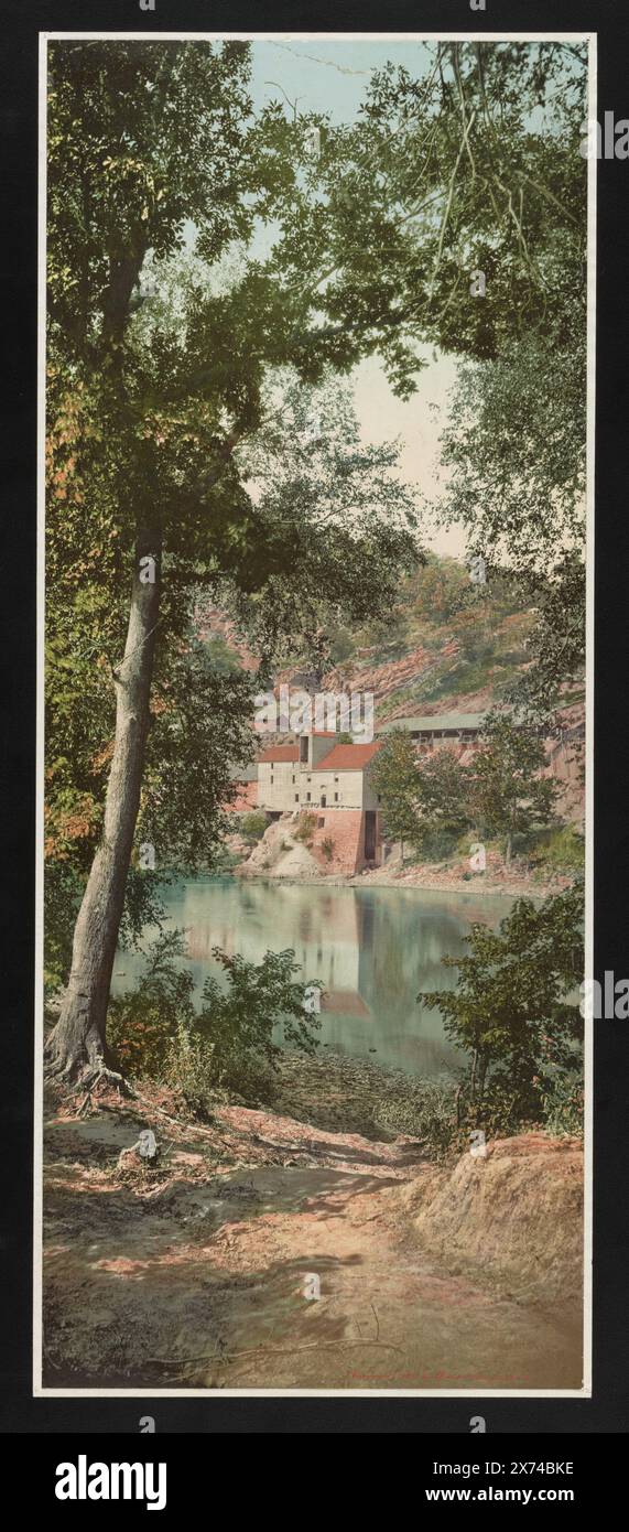 Vecchio mulino sul fiume Potomac, Maryland, Detroit Publishing Co., no 50057., deposito sul copyright. State Historical Society of Colorado; 1949, Mills. , Fiumi. , Stati Uniti, Maryland. , Stati Uniti, fiume Potomac. Foto Stock