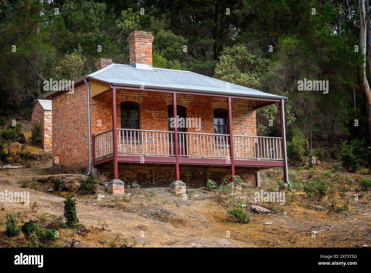 Il condannato ha costruito la casa degli ingegneri in mattoni sul circuito del lago artificiale, Maria Island, Tasmania Foto Stock