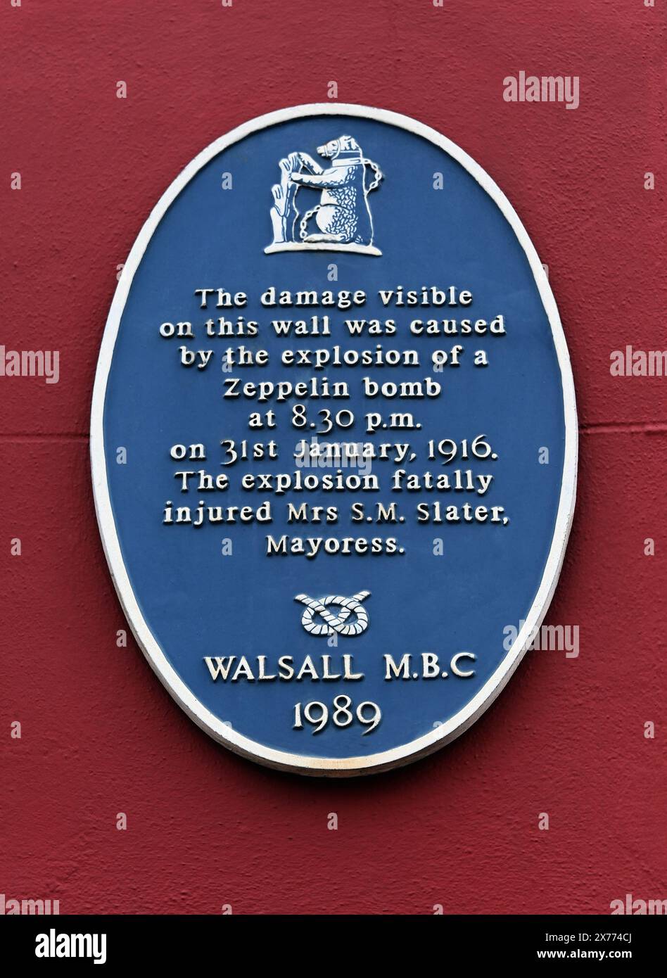 Targa commemorativa. Bombardamenti World War1 Zeppelin su Walsall, 31 gennaio 1916. Bradford Place, Walsall, West Midlands, Inghilterra, Regno Unito Foto Stock