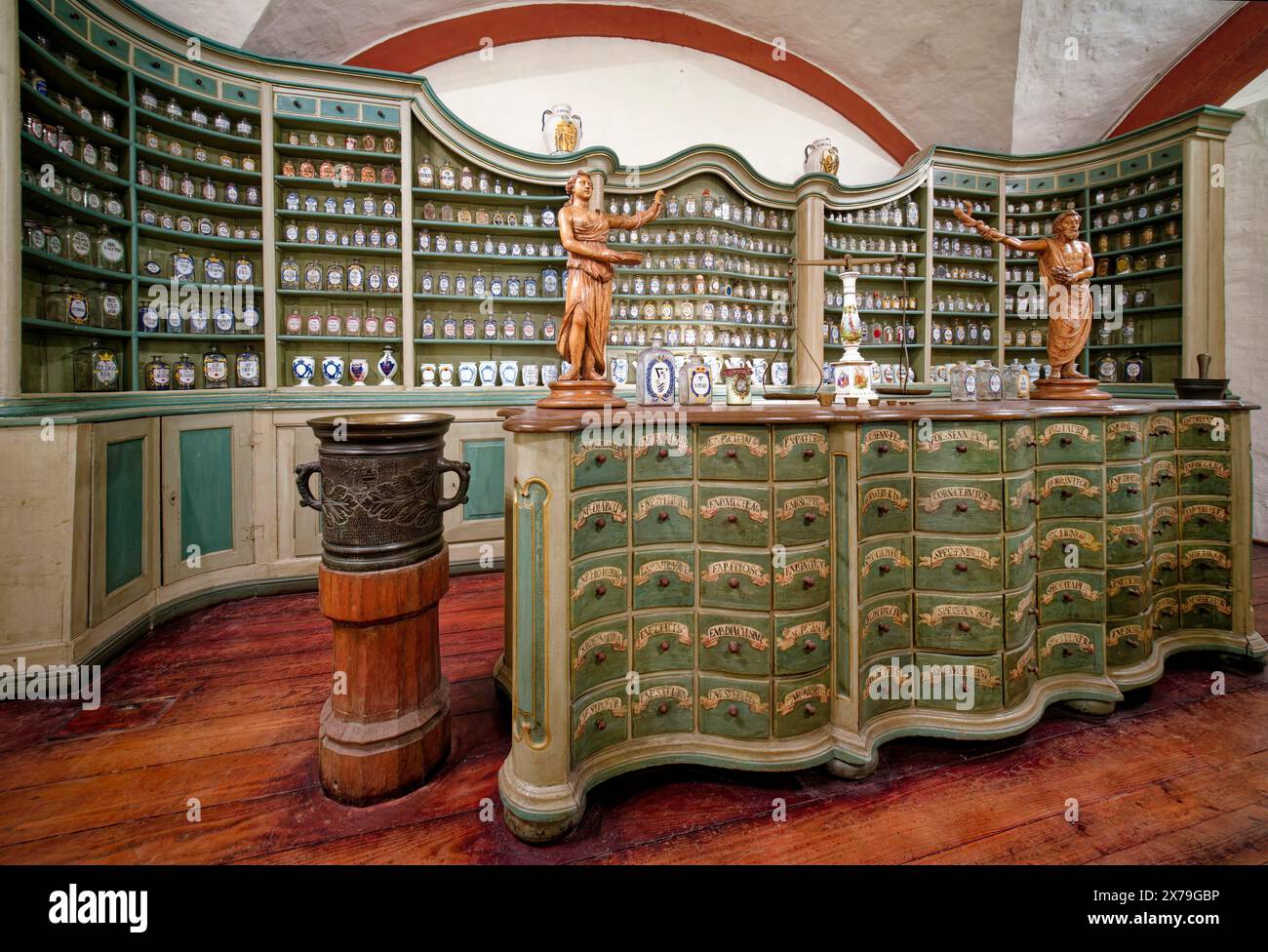 Monastero farmacia del monastero benedettino di Schwarzach, Museo tedesco della farmacia nel castello di Heidelberg, Heidelberg, Baden-Wuerttemberg, Germania Foto Stock