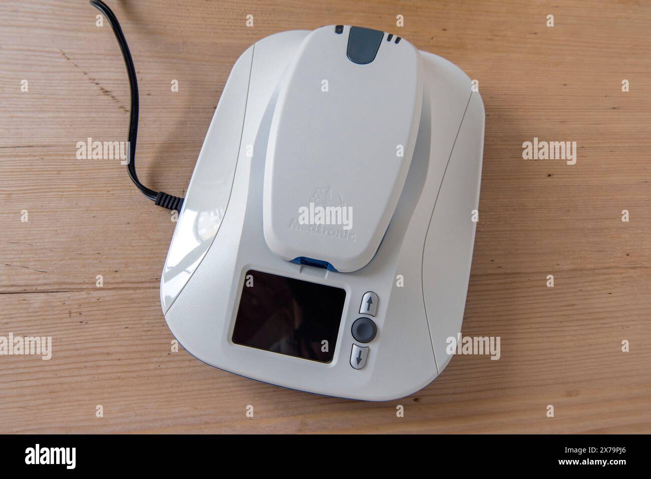 Monitor paziente Medtronic MyCareLink per il monitoraggio remoto di persone con dispositivi cardiaci. Foto Stock