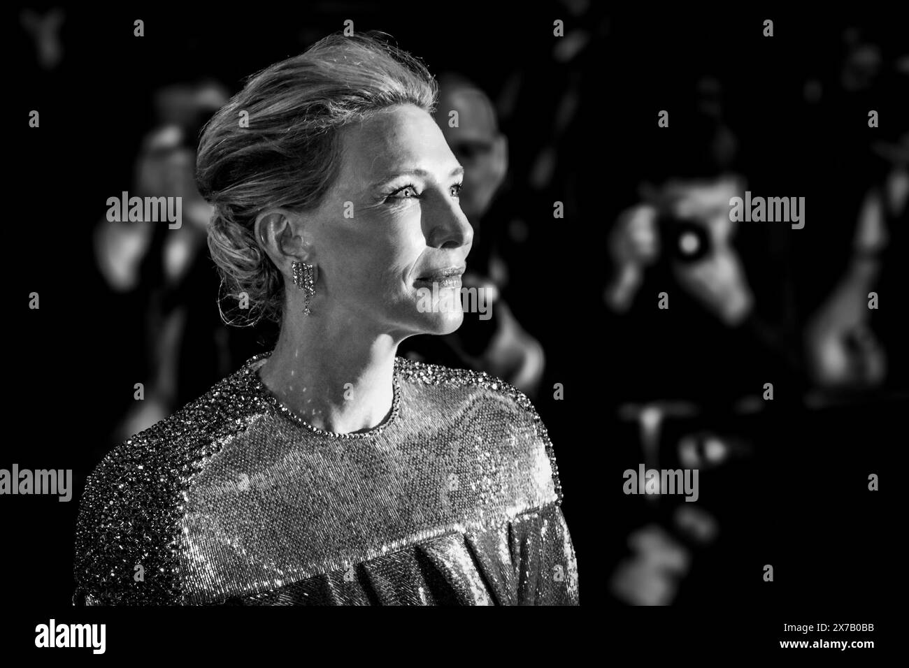 Cannes, Francia. 18 maggio 2024. Cate Blanchett partecipa al tappeto rosso ''Rumours'' al 77° Festival annuale di Cannes al Palais des Festivals il 18 maggio 2024 a Cannes, in Francia. (Foto di Daniele Cifala/NurPhoto) credito: NurPhoto SRL/Alamy Live News Foto Stock