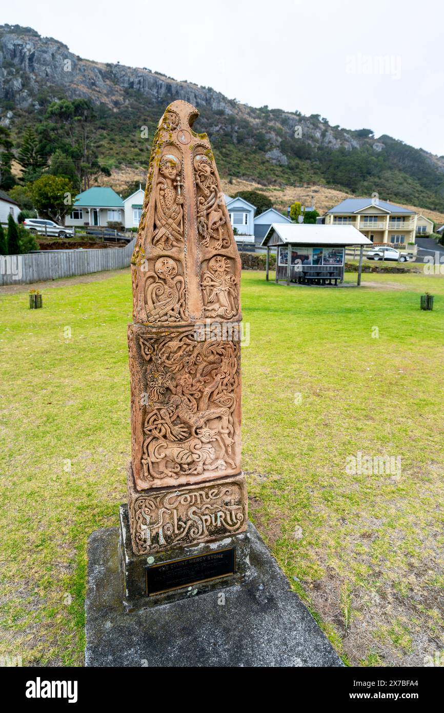 La Divina Misericordia Stone nel parco marino di Stanley, Tasmania Foto Stock