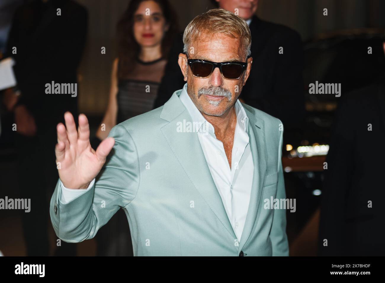 Kevin Costner è stato visto al JW Marriott Hotel durante il 77° Festival de Cannes a Cannes, Francia, il 18 maggio 2024 (foto di Alessandro Bremec/NurPhoto). Foto Stock