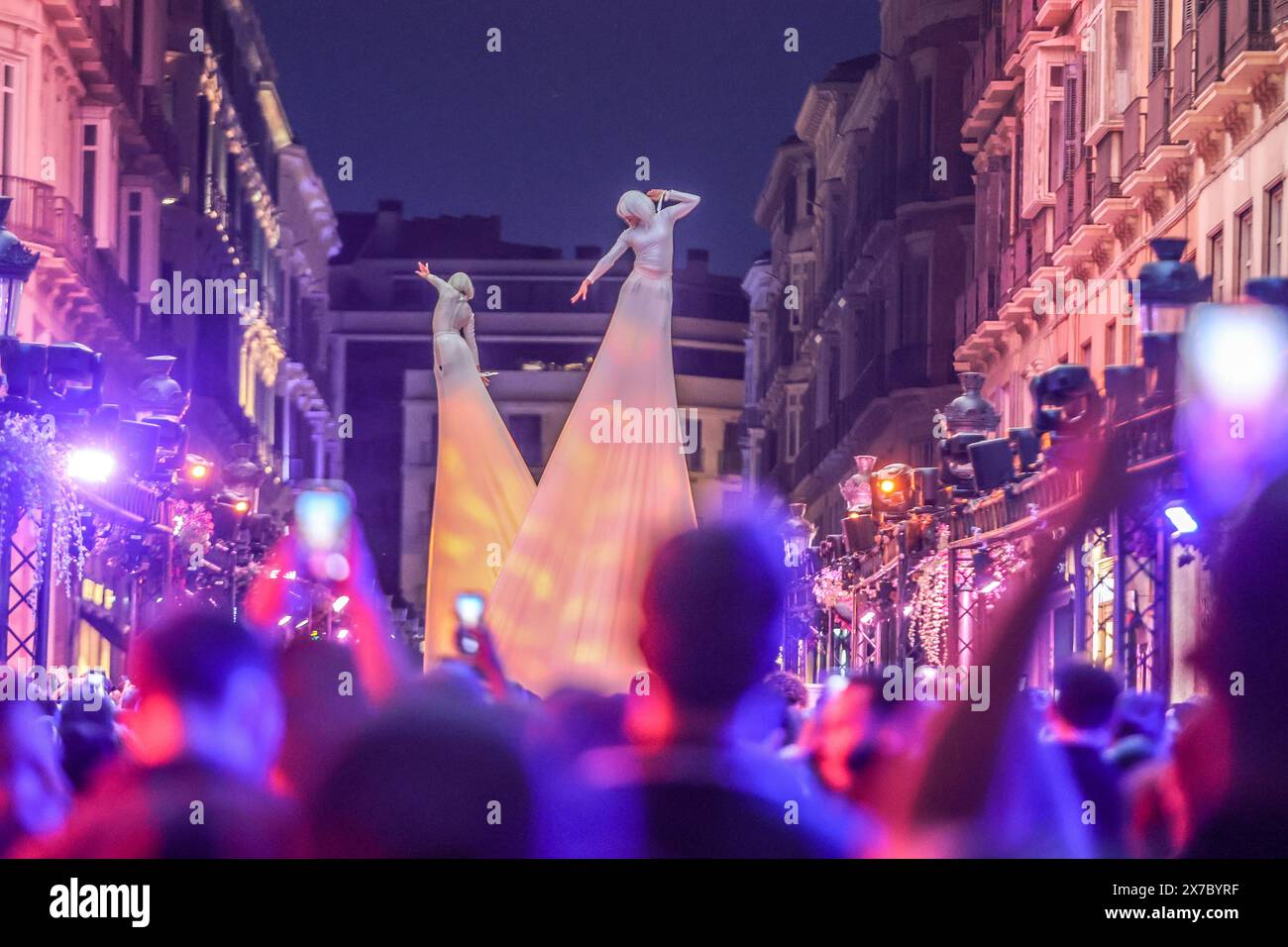 18 maggio 2024: 19 maggio 2024 (Malaga) il festival, partecipativo, popolare e libero, cultura e intrattenimento. Tale è la notte Bianca, l'iniziativa globale alla quale Malaga ha aderito un decennio e mezzo fa e che mantiene nella sua agenda primaverile uno dei suoi pilastri. L'evento si è tenuto stasera un'edizione segnata da magia e illusione (il motto, scelto in un voto cittadino, era proprio la magia che c'è in voi) e, naturalmente, dalle strade affollate dal tardo pomeriggio fino alle 1,00. (Credit Image: © Lorenzo Carnero/ZUMA Press Wire) SOLO PER USO EDITORIALE! Non per USO commerciale! Foto Stock