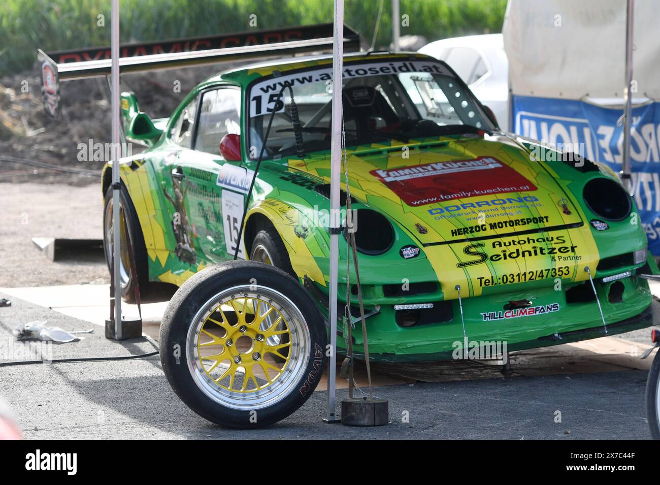 Sibenik, Croazia. 19 maggio 2024. Rupert Schwaiger Porsche 911 3,5 Bi-Turbo è stato visto nella gara automobilistica Service Park Ahead International Skradin 2024 'Trke priko Krke' a Skradin, Croazia, il 19 maggio 2024. Foto: Hrvoje Jelavic/PIXSELL credito: Pixsell/Alamy Live News Foto Stock