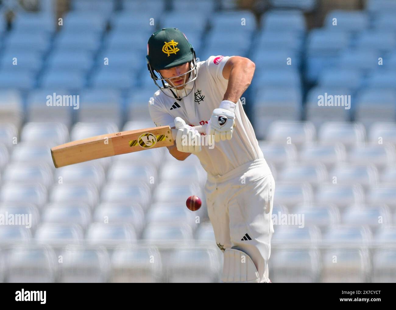 Nottingham, regno unito, Trent Bridge Cricket Ground. 17 maggio 2024. Vitality County Championship Division 1. Nottinghamshire V Hampshire nella foto: Battuta di Haynes (Nottinghamshire). Crediti: Mark Dunn/Alamy Live News Foto Stock