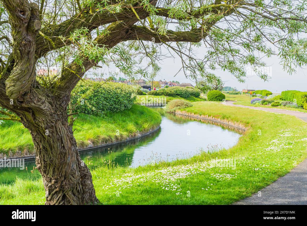 Vista di un corso d'acqua a Great Yarmouth, North Norfolk, Regno Unito Foto Stock