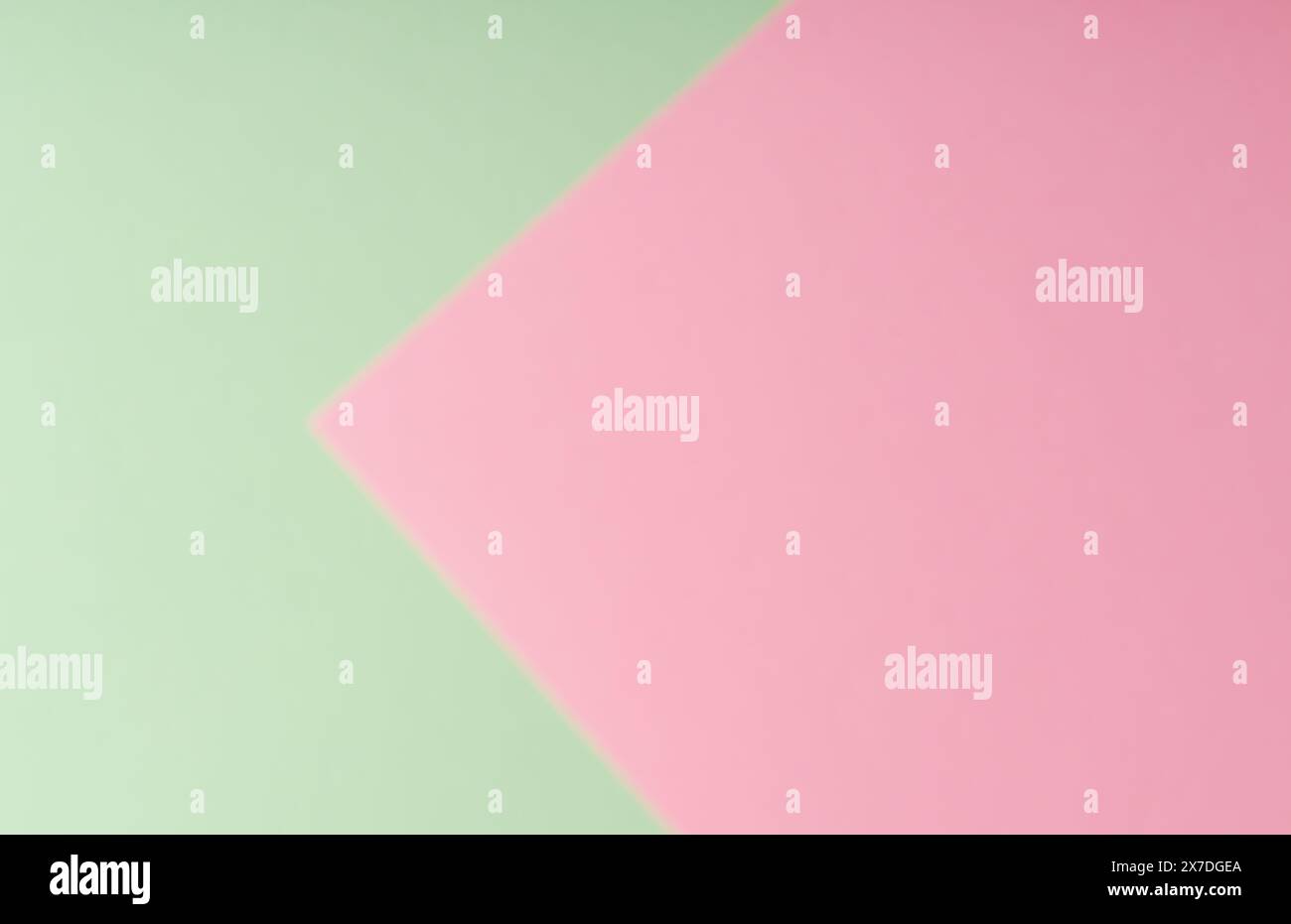 Carta astratta multicolore con tavolozza di colori rosa pastello e verde, con forma geometrica Foto Stock