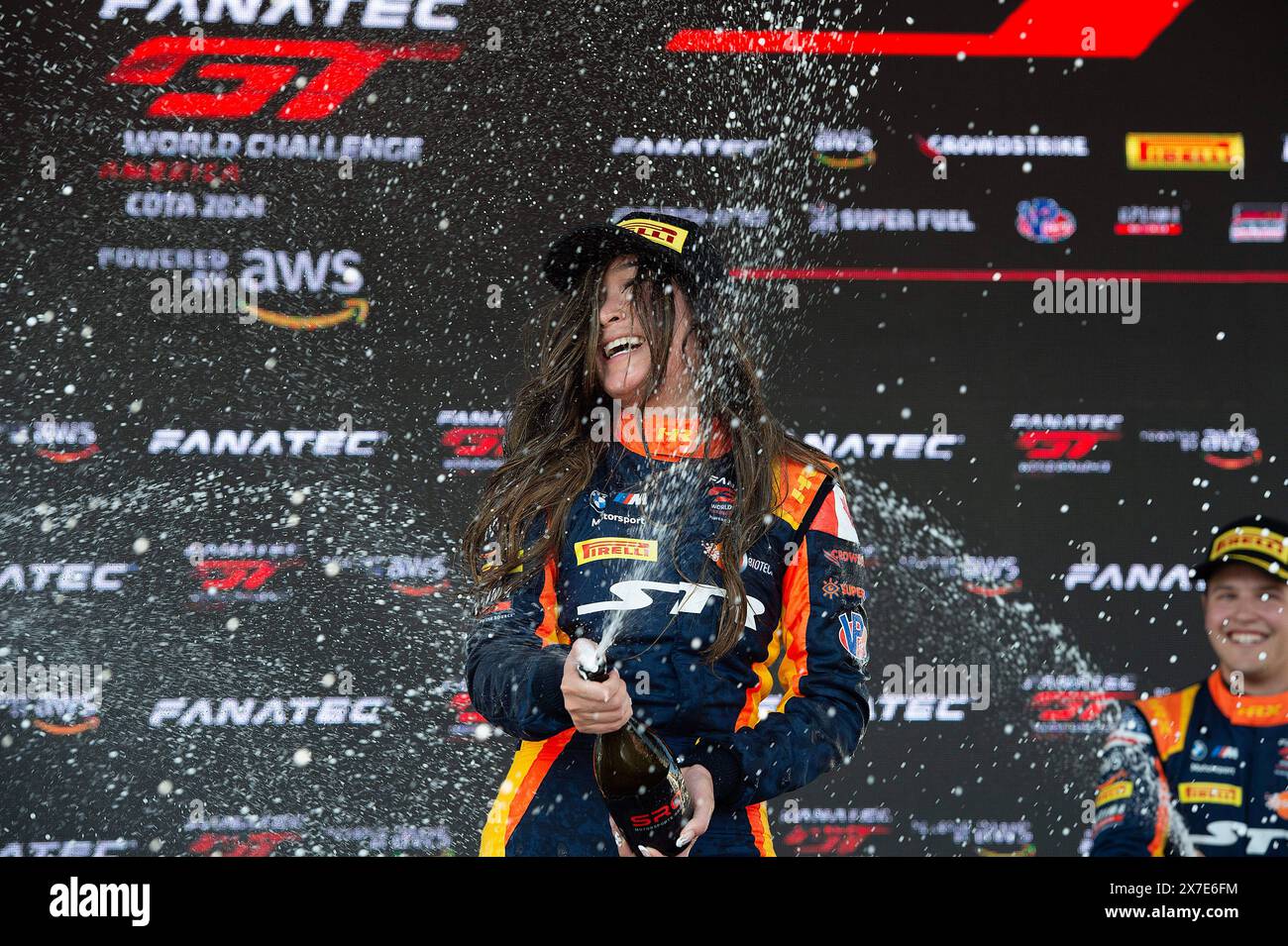 Le Americhe. 19 maggio 2024. Samantha Tan e Neil Verhagen (38) con ST Racing nella BMW M4 GT3 celebrano la vittoria di gara 2 Pro-Am al Fanatec GT World Challenge America, Circuit of the Americas. Austin, Texas. Mario Cantu/CSM/Alamy Live News Foto Stock