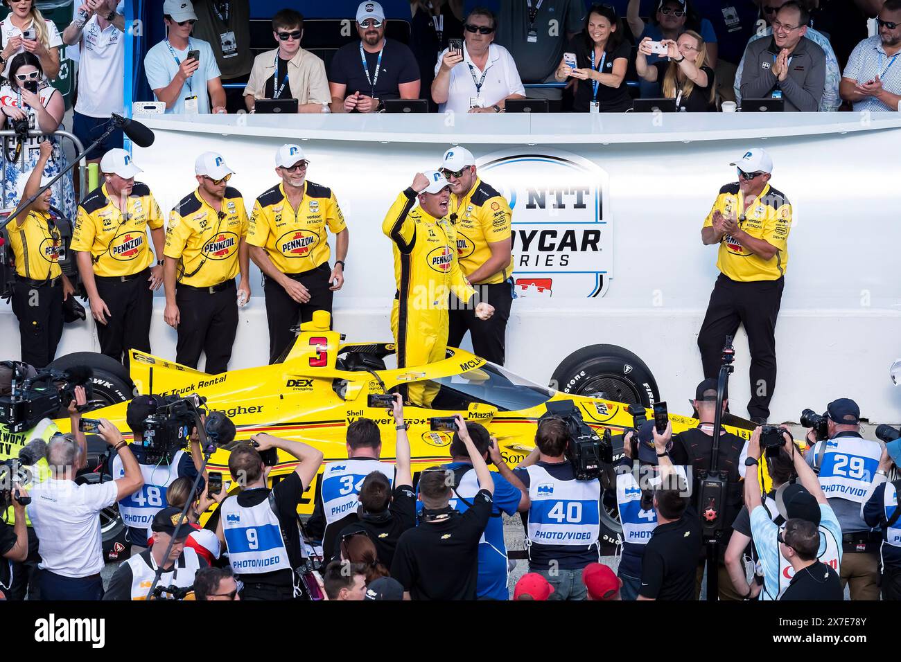 Speedway, Indiana, Stati Uniti. 19 maggio 2024. SCOTT MCLAUGHLIN (3) di Christchurch, nuova Zelanda, vince la pole per la 108a corsa della 500 miglia di Indianapolis sul circuito di Indianapolis, IN. (Credit Image: © Walter G. Arce Sr./ASP via ZUMA Press Wire) SOLO PER USO EDITORIALE! Non per USO commerciale! Crediti: ZUMA Press, Inc./Alamy Live News Foto Stock