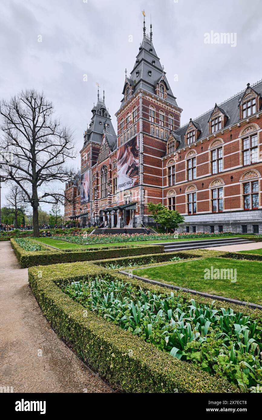 Paesi Bassi, Amsterdam - 10 aprile 2024: Rijksmuseum, museo nazionale di stato nel centro di Amsterdam Foto Stock