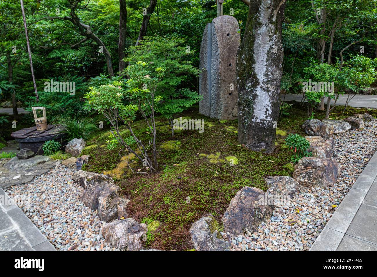 Kenkoji Temple Garden - Shunmyo Masuno chiama le sue opere "espressioni di mente" e hanno il potere di suscitare profondità di emozione e persino di attingere a t Foto Stock