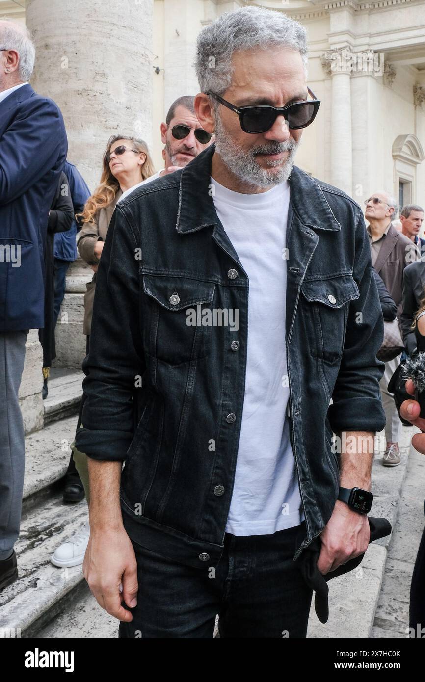 Roma, Italia. 20 maggio 2024. Giuseppe Fiorello ai funerali del giornalista RAI Franco di Mare celebrati a Roma, Lunedì, 20 maggio 2024 (foto Mauro Scrobogna/LaPresse) Giuseppe Fiorello al funerale del giornalista RAI Franco di Mare celebrato a Roma, lunedì 20 maggio 2024 (foto di Mauro Scrobogna/LaPresse) crediti: LaPresse/Alamy Live News Foto Stock