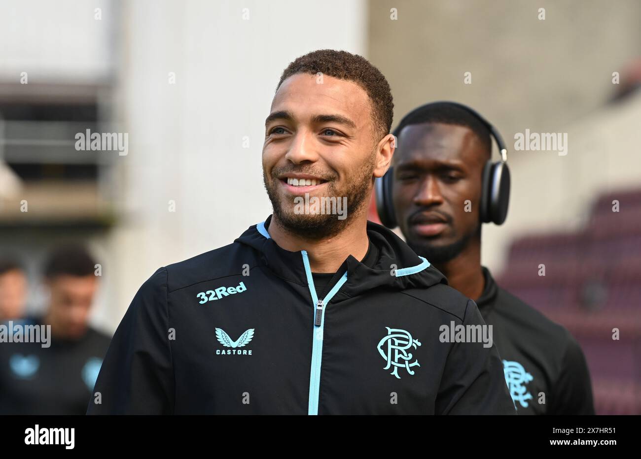 Tynecastle Park Edinburgh.Scotland.UK.18 maggio 2024 Hearts vs Rangers. Partita Cinch Premiership. I Rangers Cyriel Dessers arrivano al Tynecastle Park Foto Stock