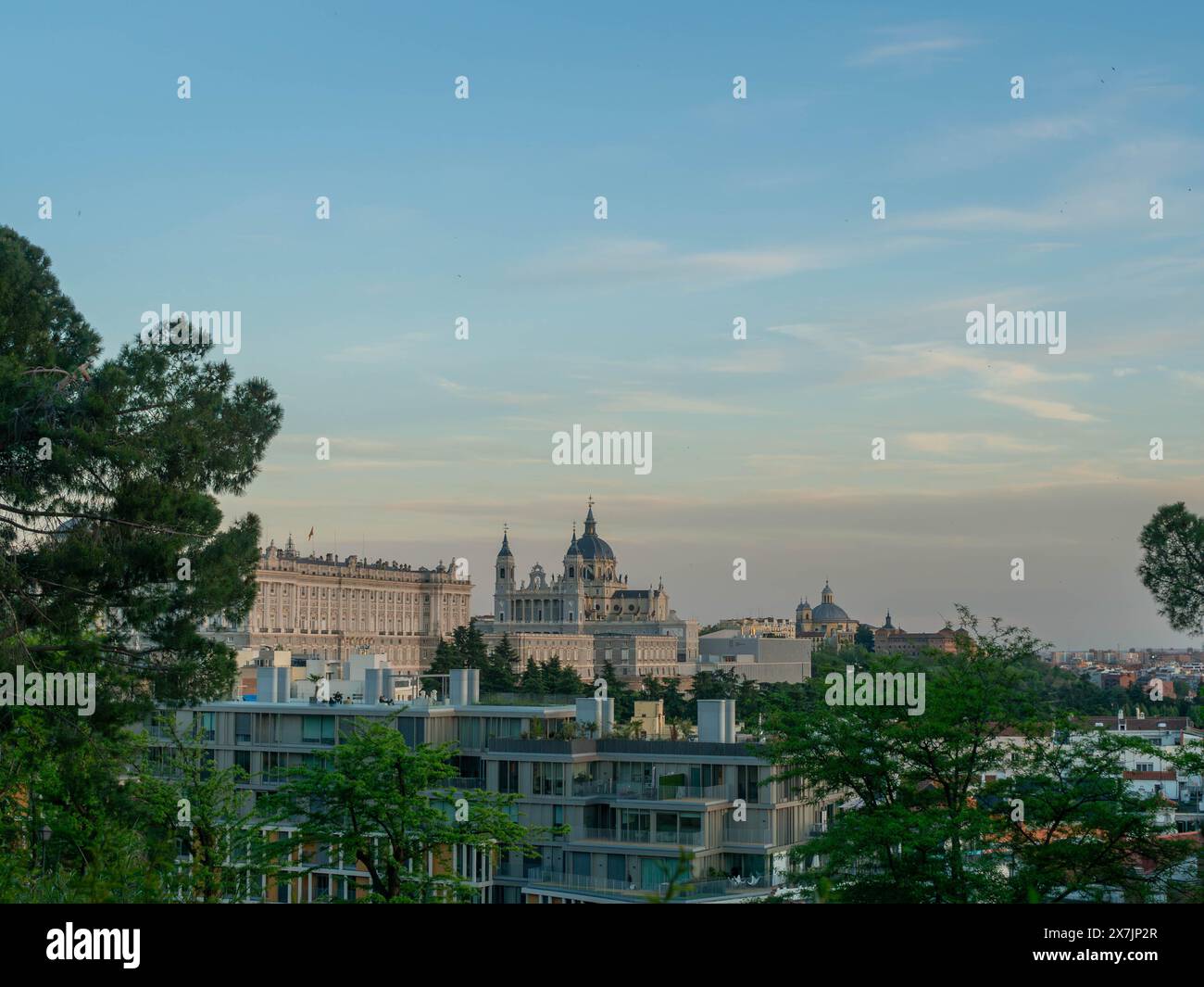 Dettaglio dell'edificio del palazzo reale a Madrid in Spagna Foto Stock