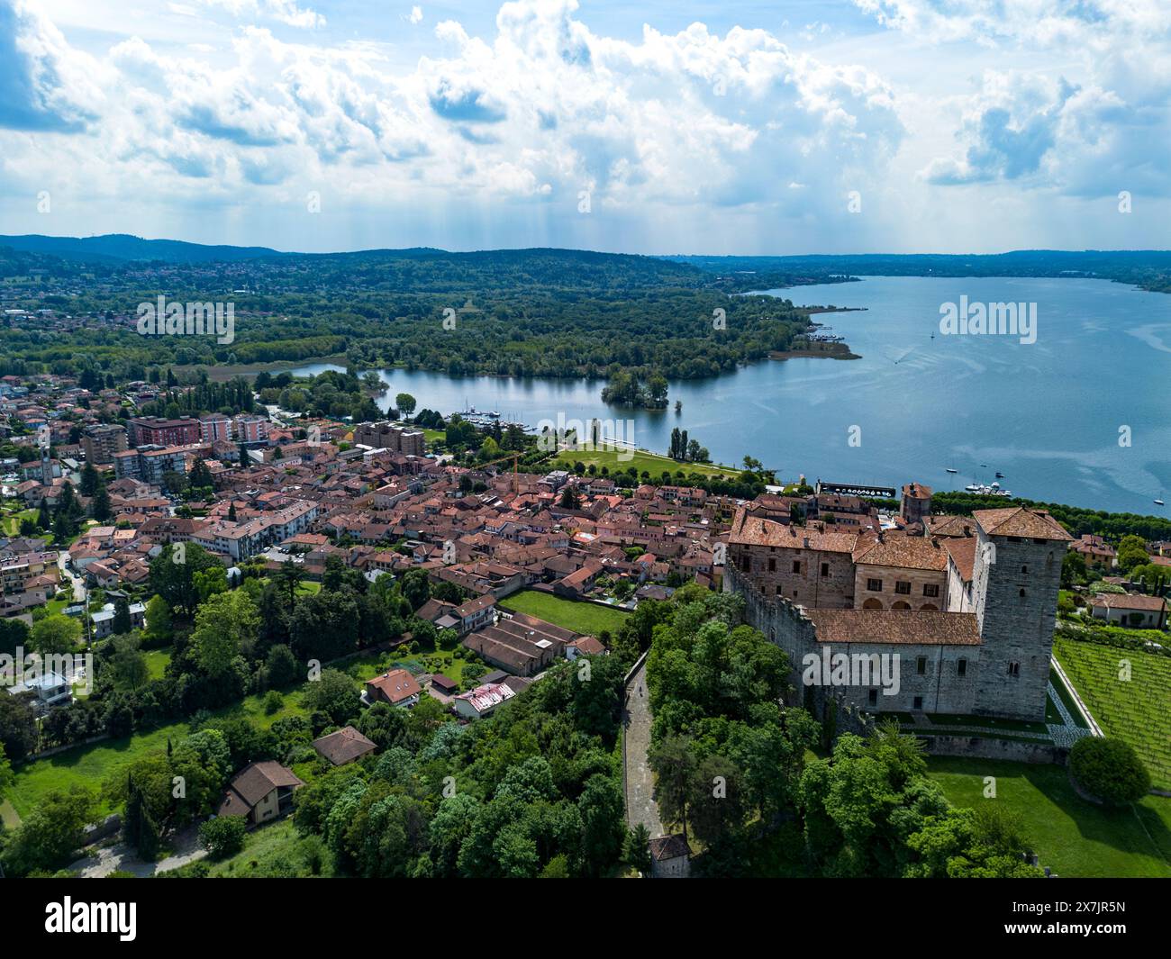 Rocca di angera immagini e fotografie stock ad alta risoluzione - Alamy