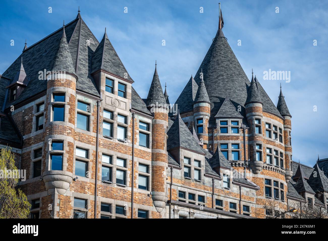 Place Viger, storico Grand hotel e stazione ferroviaria, Montreal, Quebec, Canada Foto Stock