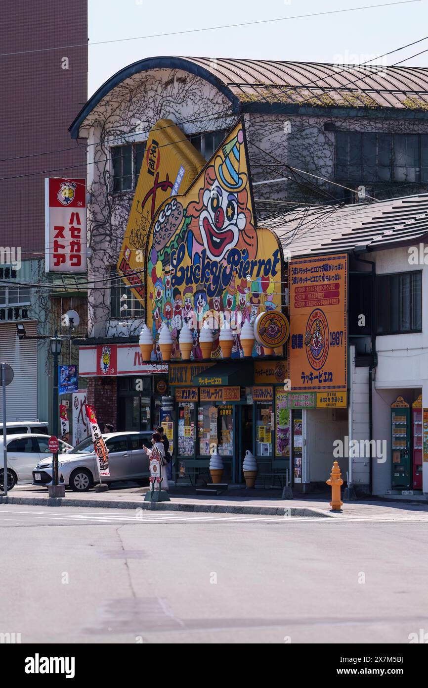 GIAPPONE - 1 MAGGIO 2024: Negozio di hamburger LUCKY PIERROT a Hakodate, Hokkaido, Giappone Foto Stock