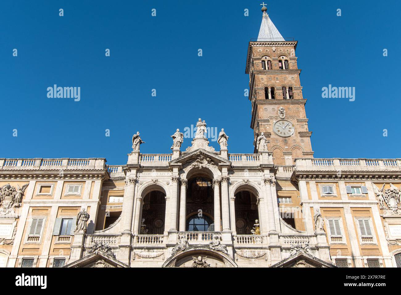Facciata della Basilica di Santa Maria maggiore. Stile barocco. Roma, Italia Foto Stock