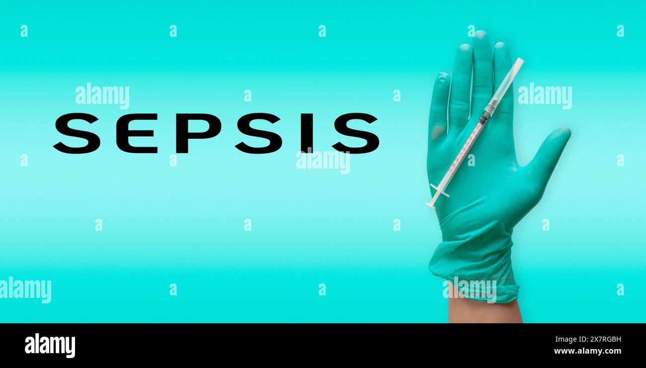 Una mano che tiene in mano una siringa con la parola sepsi riportata sotto. Concetto di urgenza e importanza, poiché la sepsi è una grave condizione medica che requi Foto Stock
