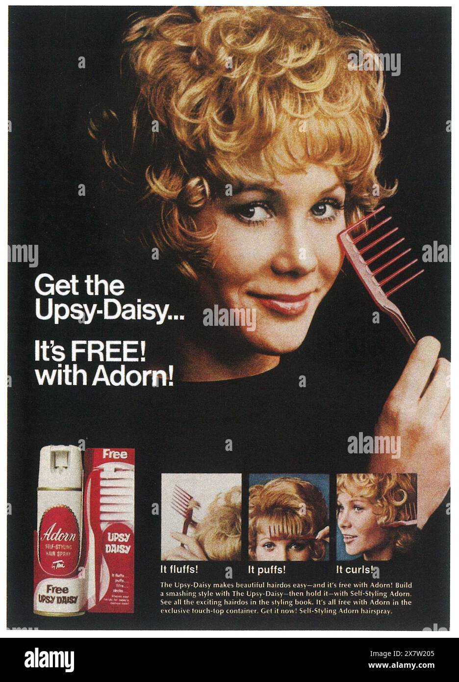 1971 adornare lo spray per capelli Foto Stock
