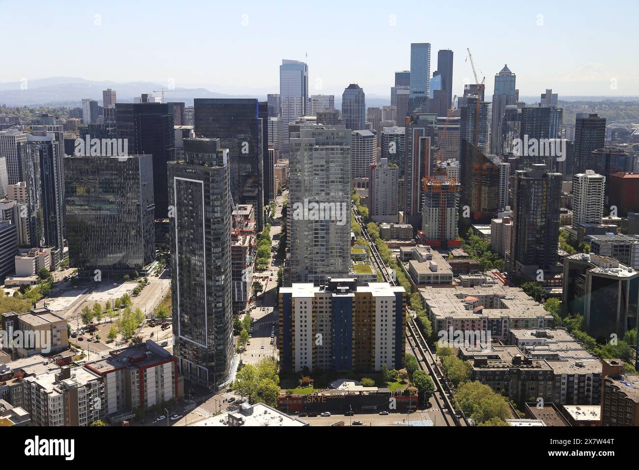 Vista da Space Needle, Seattle Center, Seattle, Elliott Bay, Puget Sound, king County, Stato di Washington, Stati Uniti, Golfo dell'Alaska, Nord America Foto Stock