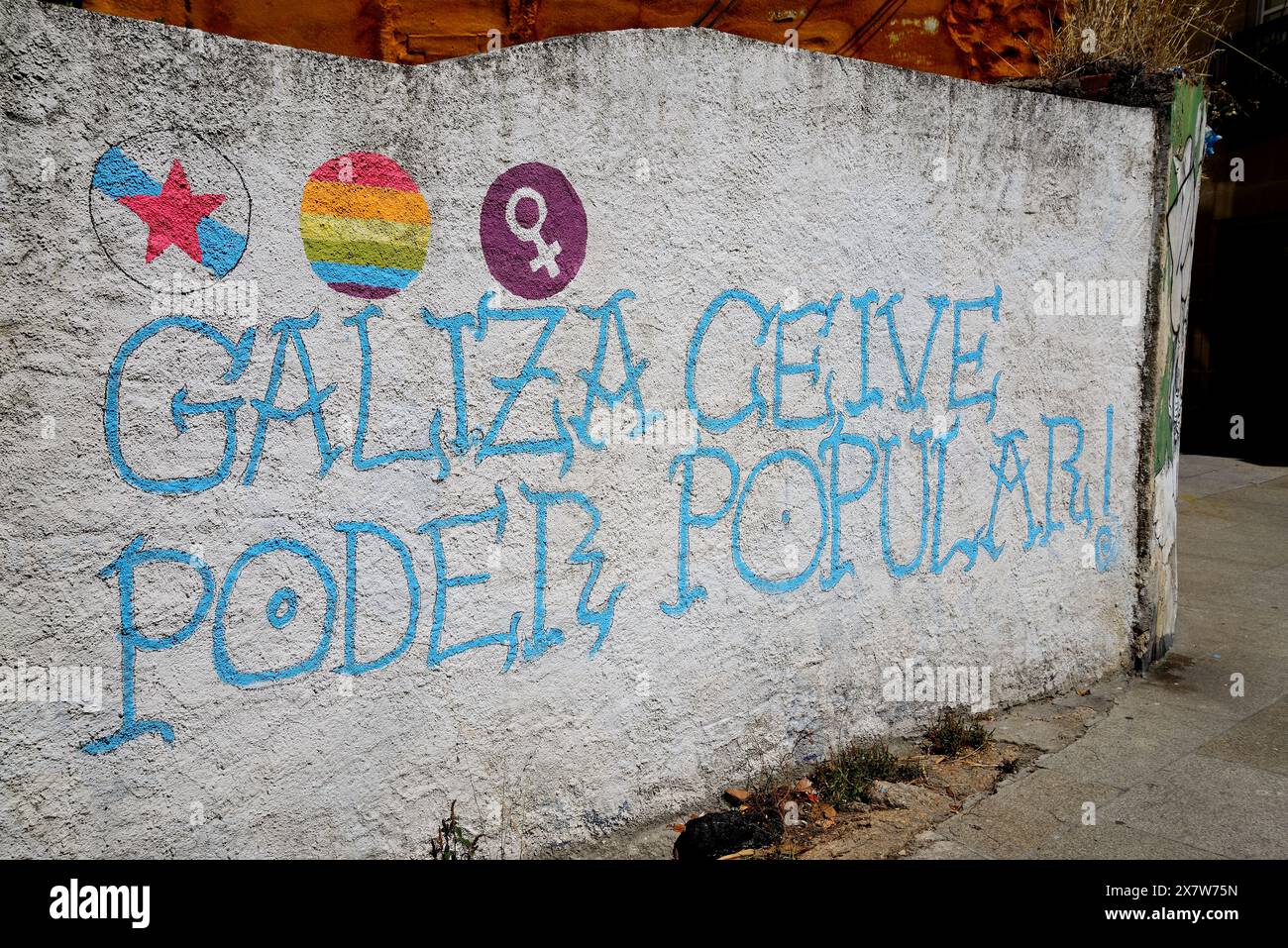 Muro con spot "Galiza Ceibe" a Ourense, Spagna Foto Stock