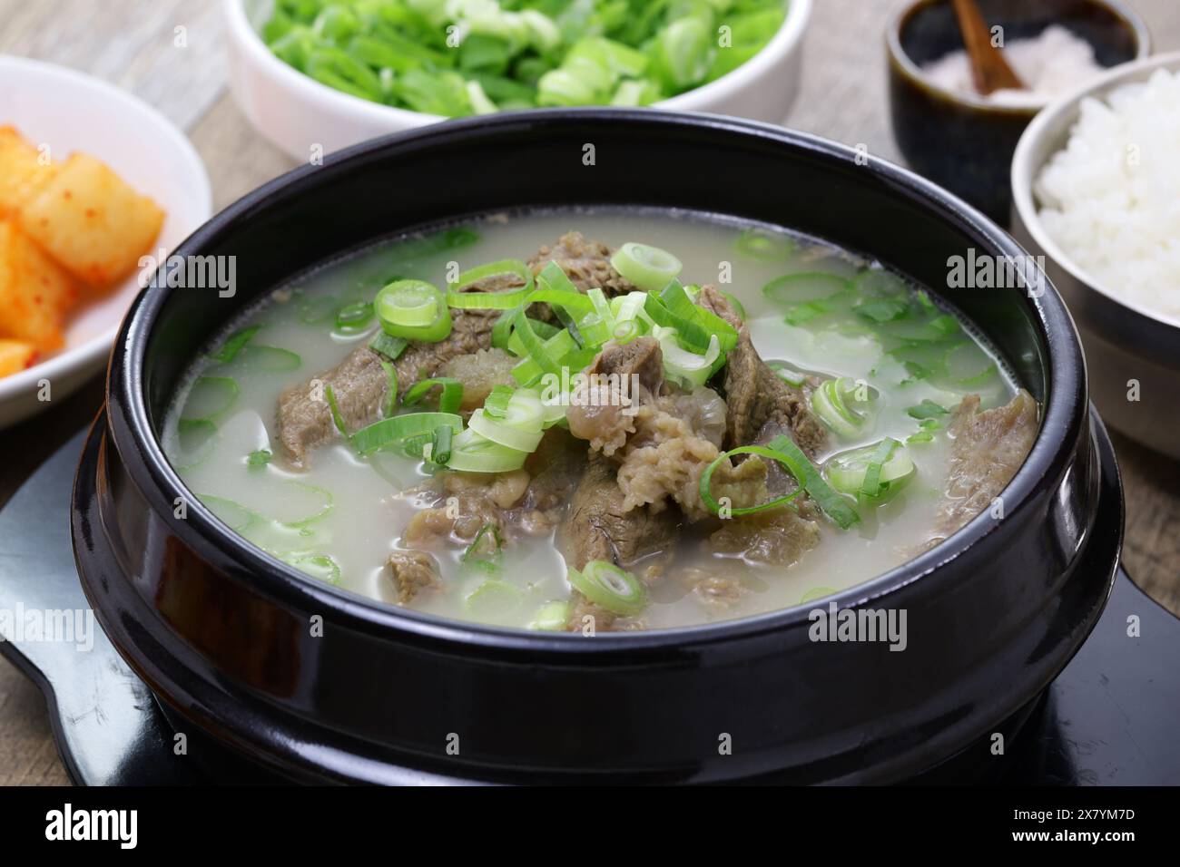 Gomtang, zuppa di manzo coreana Foto Stock