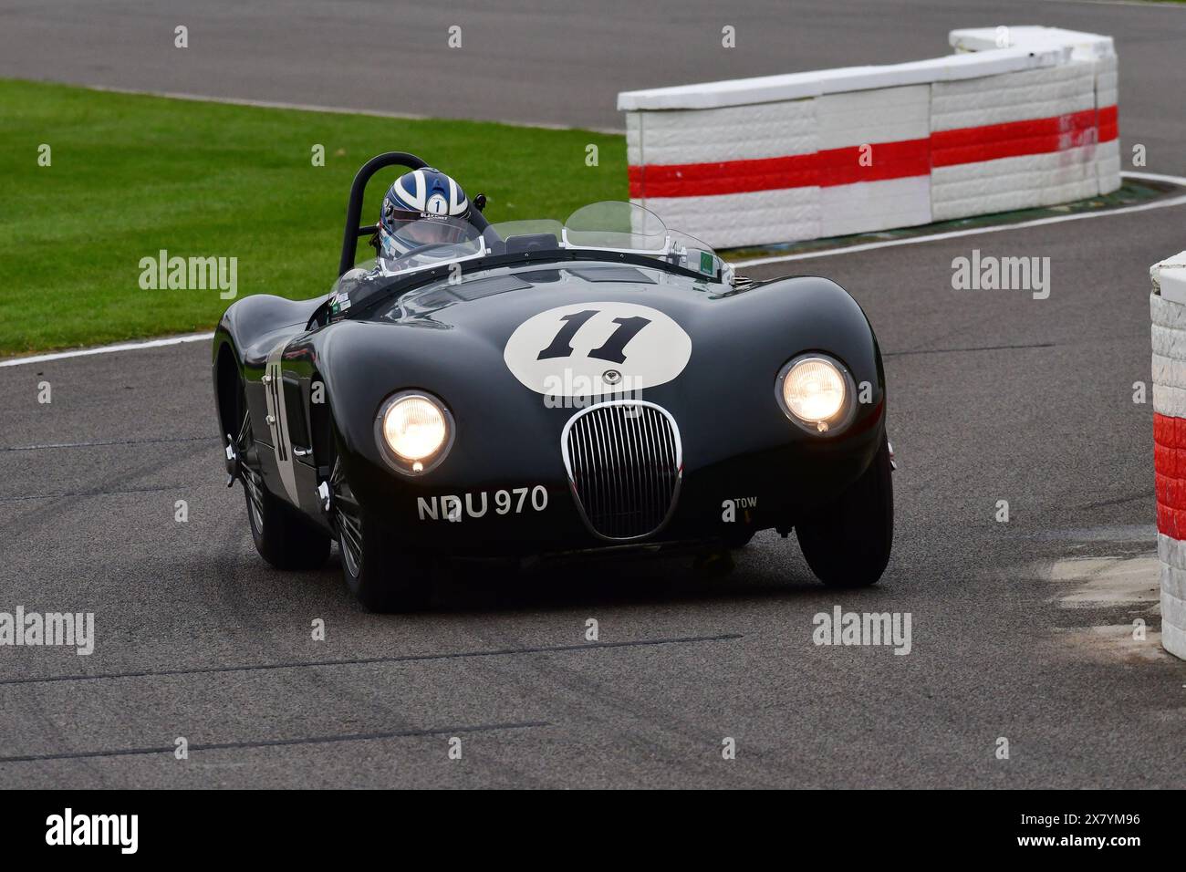 Frederic Wakeman, Jaguar C-Type, Peter Collins Trophy, una gara a pilota singolo della durata di venticinque minuti per le vetture sportive che tipicamente compo Foto Stock