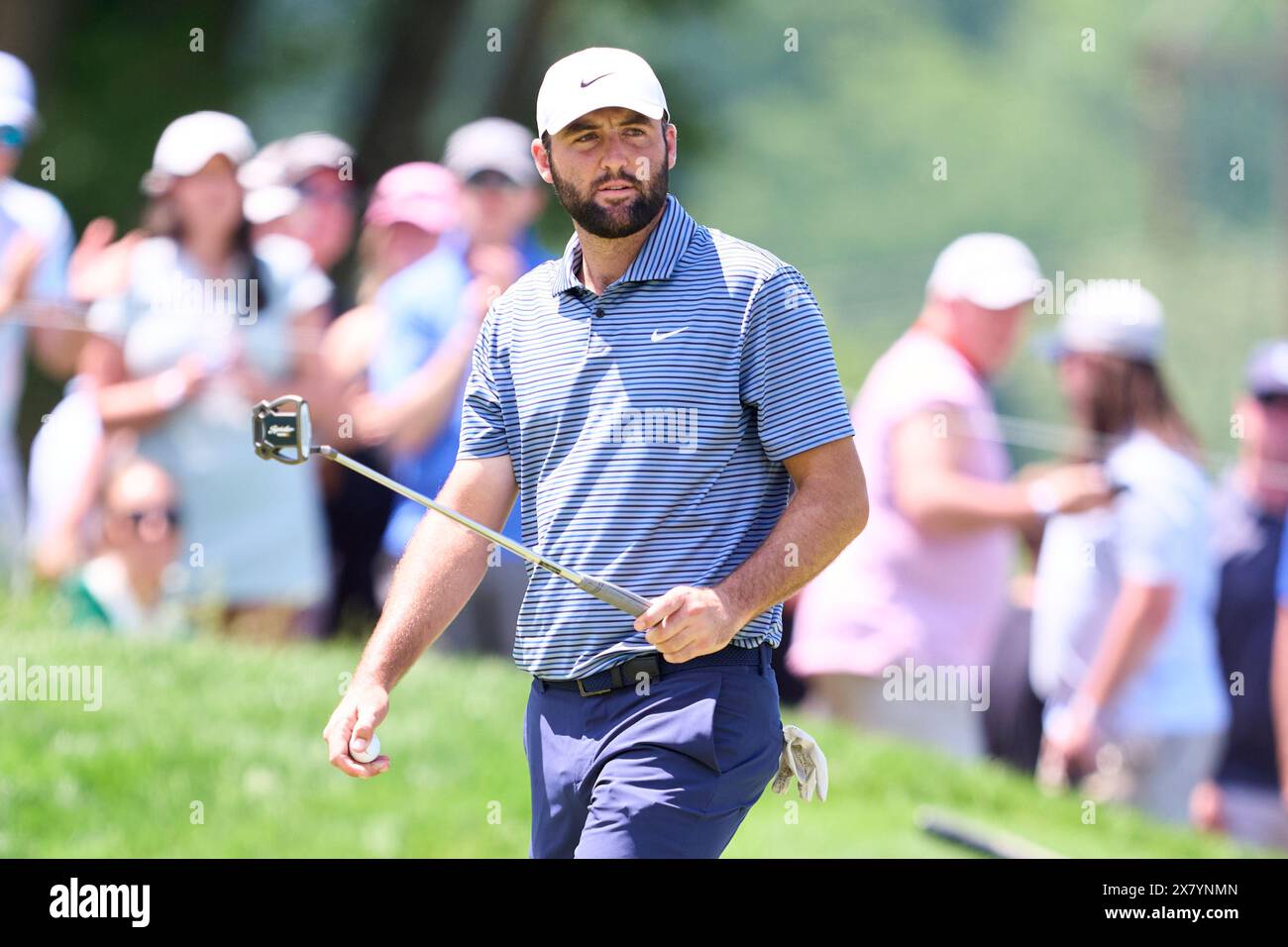 Scottie Scheffler degli Stati Uniti in azione durante la quarta giornata del campionato PGA 2024 al Valhalla Golf Club il 18 maggio 2024 a Louisville, Kentucky Foto Stock