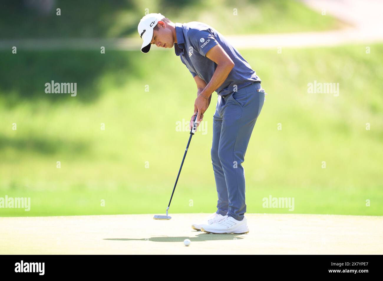 Collin Morikawa degli Stati Uniti in azione durante la quarta giornata del campionato PGA 2024 al Valhalla Golf Club il 18 maggio 2024 a Louisville, Kentucky. Foto Stock