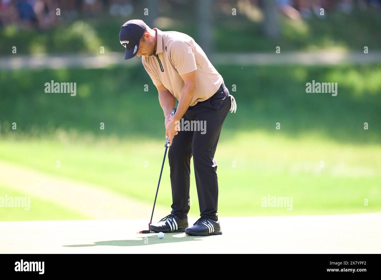 Xander Schauffele degli Stati Uniti in azione durante la quarta giornata del campionato PGA 2024 al Valhalla Golf Club il 18 maggio 2024 a Louisville, Kentucky Foto Stock