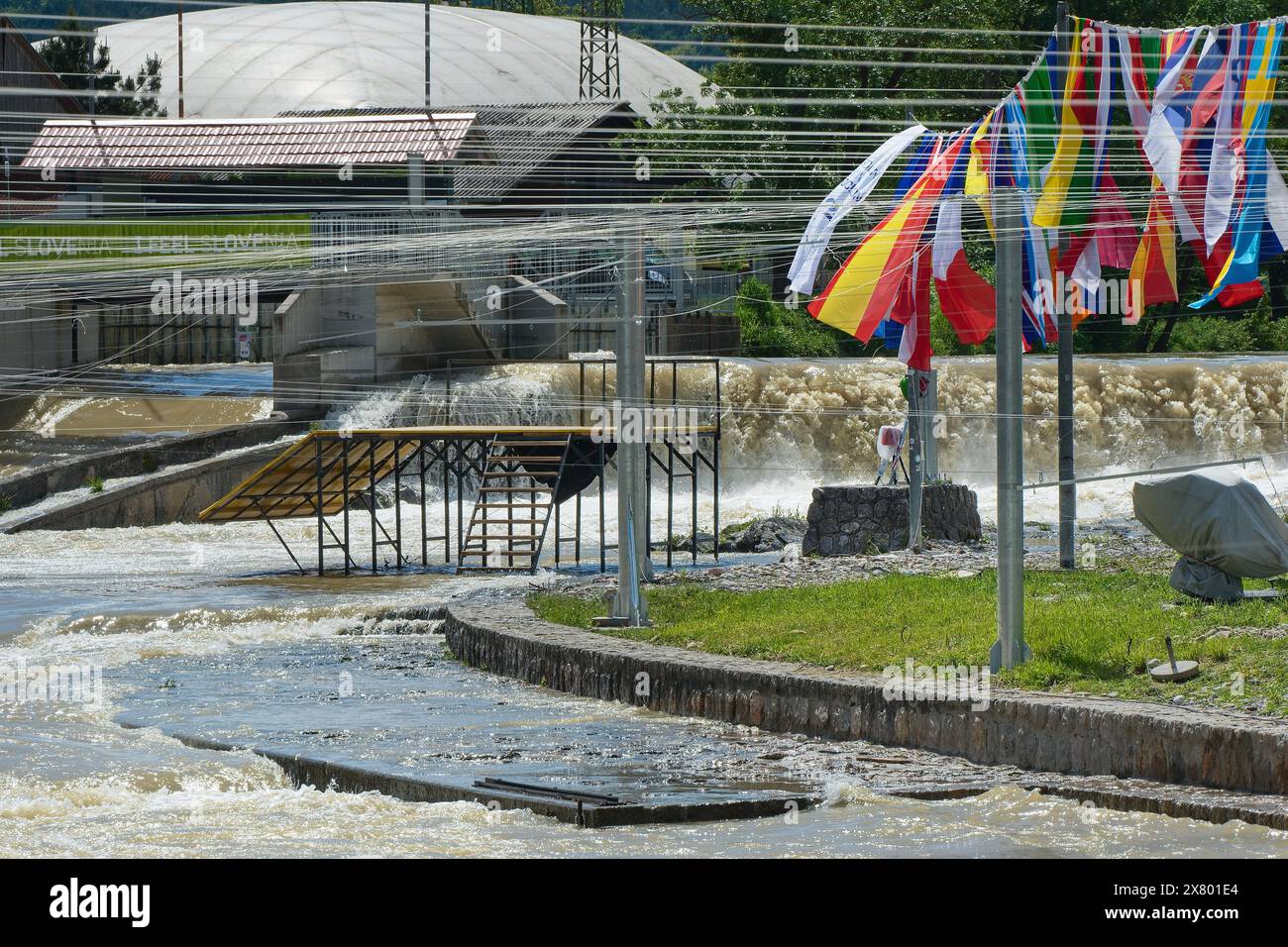 Big Water ai Campionati europei di slalom d'acqua di Tacen, Slovenia, il 17 maggio 2024. La gara di venerdì è stata annullata e il programma è stato riorganizzato. (CTK Foto Stock