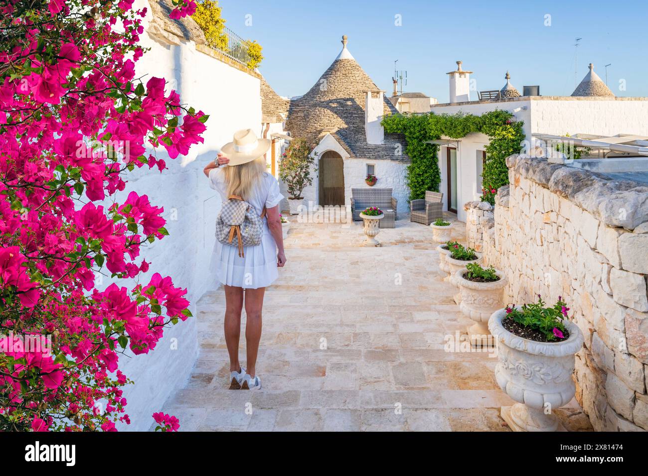 Trulli romantici, Bed and Breakfast Trulli Homes di Alberobello, patrimonio dell'umanità dell'UNESCO Alberobello, Bari, Puglia, Italia meridionale, Italia, Europa Foto Stock