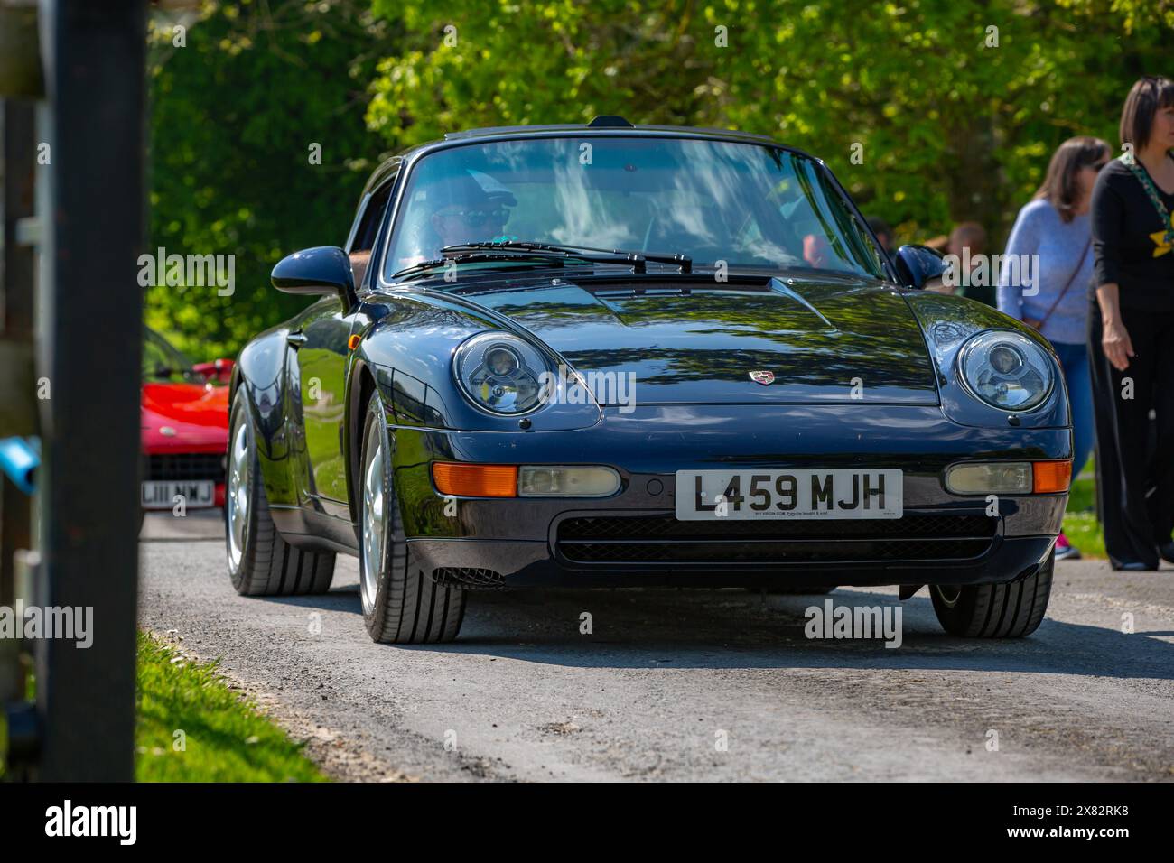 Porsche 911 entra in una mostra di auto Foto Stock