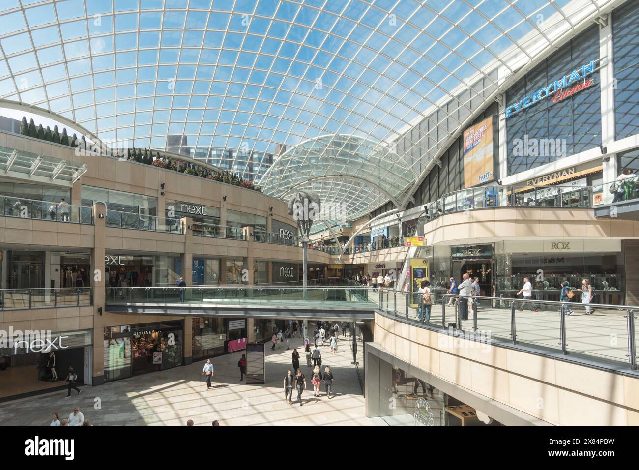 All'interno del centro commerciale Leeds Trinity, West Yorkshire, Inghilterra, Regno Unito Foto Stock