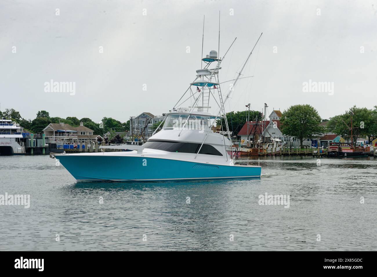 Barca da pesca. Hyannis Inner Harbor. Massachusetts, Stati Uniti Foto Stock