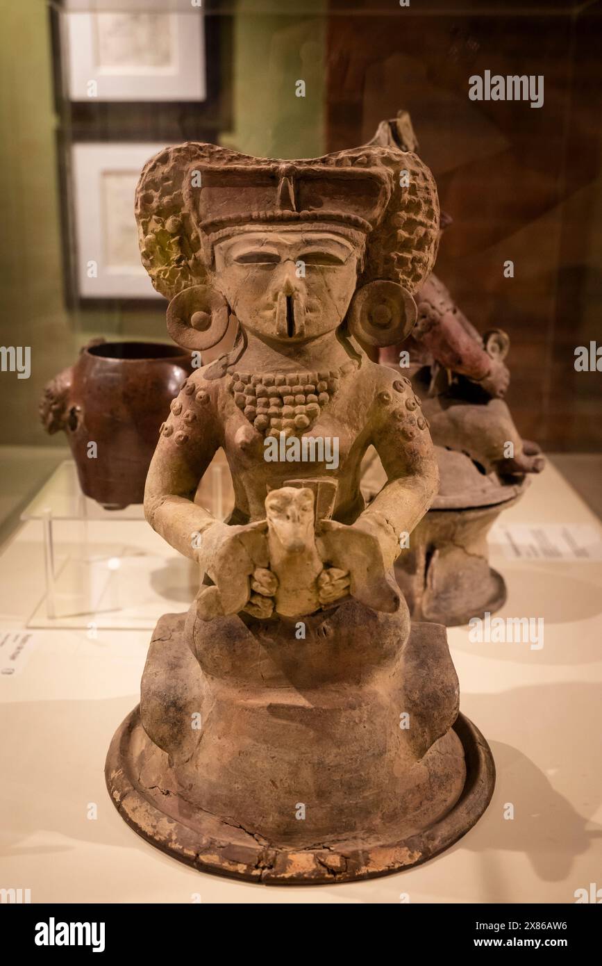 Censer (Insensarios), Museo Popol Vuh, sede di una delle maggiori collezioni di arte Maya e pre-colombiana del mondo, città del Guatemala, Guatemala Foto Stock