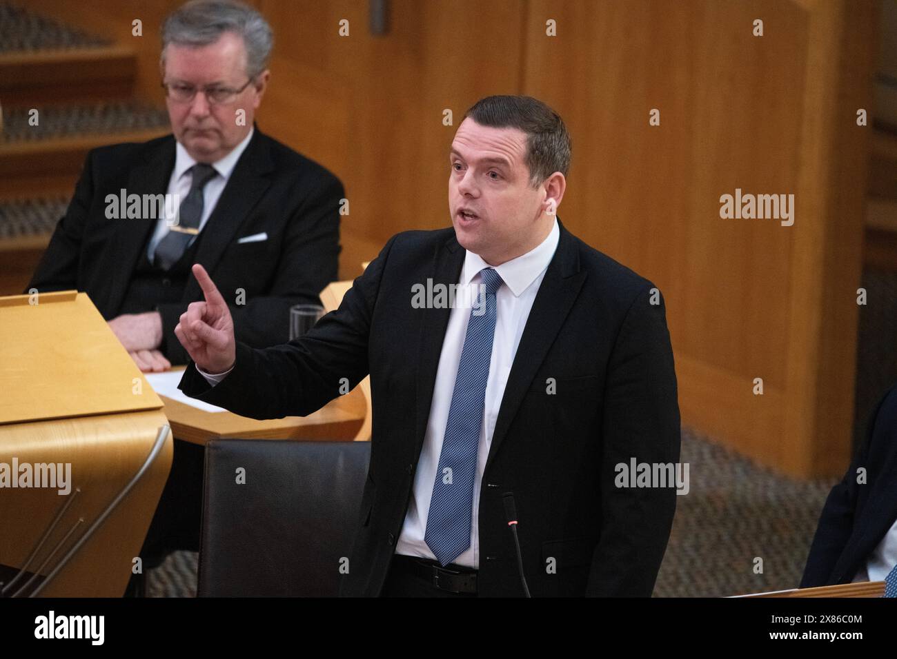 Edimburgo, Regno Unito. 23 maggio 2024. NELLA FOTO: Douglas Ross deputato dell'MSP, leader del partito conservatore scozzese. Scene della sessione settimanale delle domande dei primi ministri (QFP) all'interno del corridoio e della camera di discussione del Parlamento scozzese a Holyrood a Edimburgo. Crediti: Colin D Fisher crediti: Colin Fisher/Alamy Live News Foto Stock