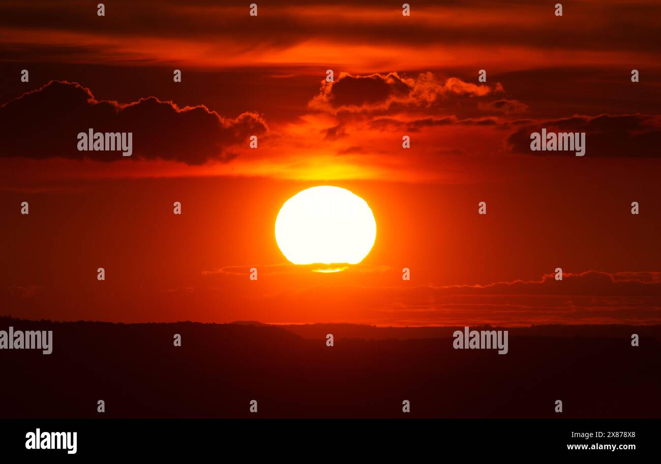 Splendido tramonto panoramico su Chiltern Hills, Inghilterra. Foto Stock
