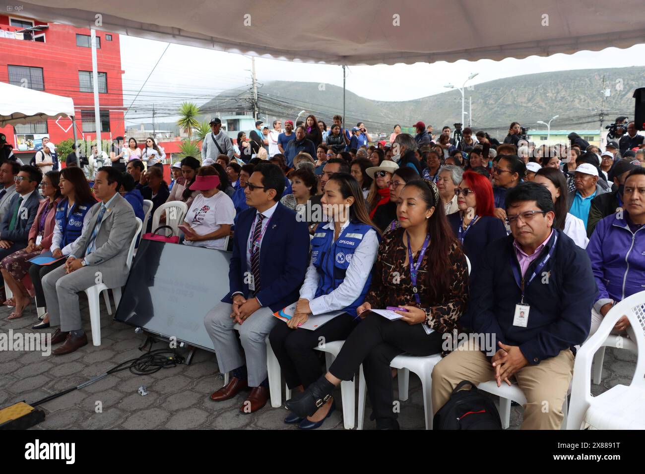CAMPAGNA DI VACCINAZIONE contro la COVID 19 San Antonio de Pichincha, giovedì 23 maggio 2024 il Ministro della salute, Franklin Encalada, ha lanciato la campagna di vaccinazione contro il vaccino moderno Covid 19, per anziani, bambini, polizia, personale sanitario, tra gli altri, presso il Centro sanitario di San Antonio de Pichincha, in uno stato vulnerabile, bambini, poliziotti, personale sanitario, tra gli altri, presso il Centro sanitario di San Antonio de Pichincha foto Rolando Enriquez API San Antonio Pichincha Ecuador HTH COVID 19 CAMPAGNA DI VACCINAZIONE 13d2d1a681b3747a7dd59342b65841c2 Copyright: xROLANDOxENRIQUEZx Foto Stock CAMPAGNA DI VACCINAZIONE contro la COVID 19 San Antonio de Pichincha, giovedì 23 maggio 2024 il Ministro della salute, Franklin Encalada, ha lanciato la campagna di vaccinazione contro il vaccino moderno Covid 19, per anziani, bambini, polizia, personale sanitario, tra gli altri, presso il Centro sanitario di San Antonio de Pichincha, in uno stato vulnerabile, bambini, poliziotti, personale sanitario, tra gli altri, presso il Centro sanitario di San Antonio de Pichincha foto Rolando Enriquez API San Antonio Pichincha Ecuador HTH COVID 19 CAMPAGNA DI VACCINAZIONE 13d2d1a681b3747a7dd59342b65841c2 Copyright: xROLANDOxENRIQUEZx Foto Stock